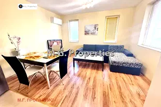 Двустаен апартамент във Варна, Погреби