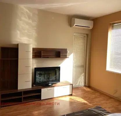 Photo 2 — 2-bedroom apartment in Plovdiv, Yujen
