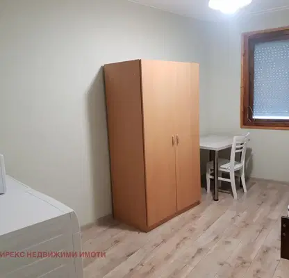 Снимка 4 — Едностаен апартамент в Пловдив, Център