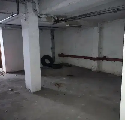Photo 2 — Garage/Parking in Ruse, Centyr