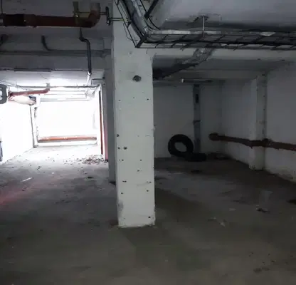 Photo 5 — Garage/Parking in Ruse, Centyr