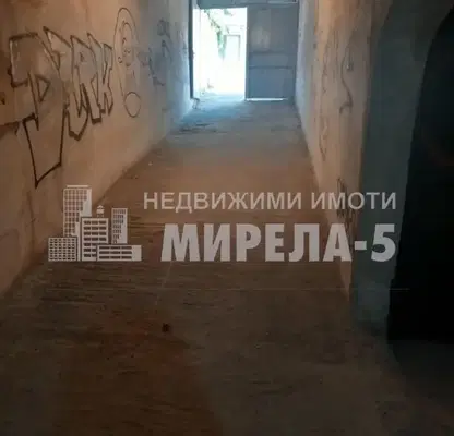 Снимка 2 — Гараж/Паркомясто в Русе, Център