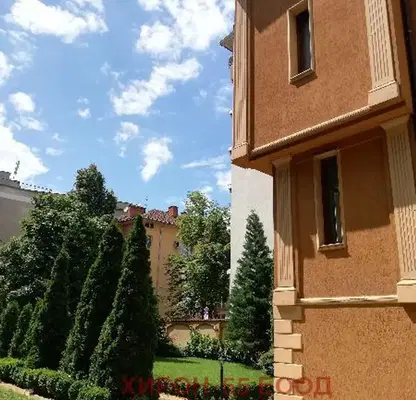 Снимка 3 — Къща в София, Център