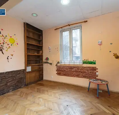 Photo 3 — House in Sofiya, Lozenec