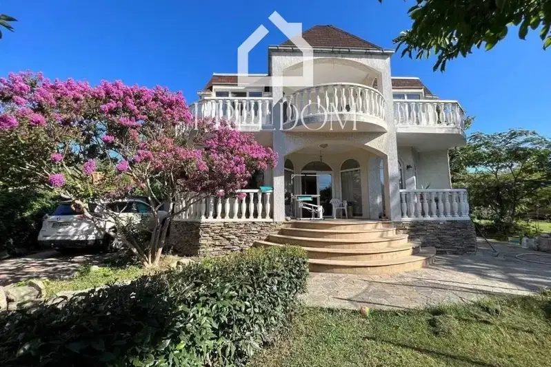 House in Varna, Alen Mak