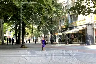 Магазин в Пловдив, Център