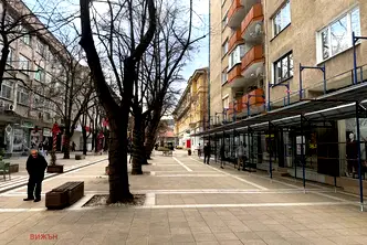 Магазин в Перник, Център