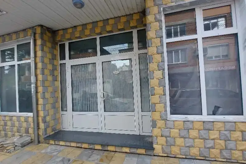 Магазин в Хасково, Каменни