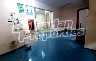 Магазин във Варна, Лятно кино Тракия