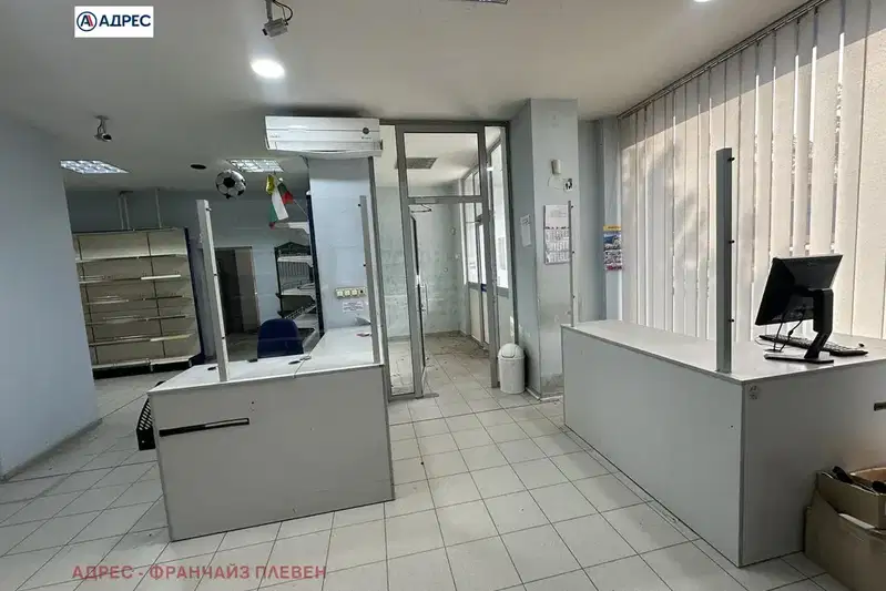 Магазин в Плевен, Широк център