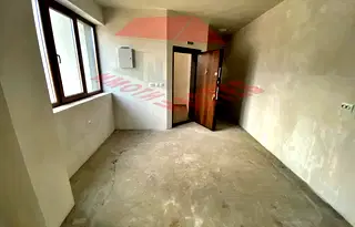 Офис в Шумен, Боян Българанов 1