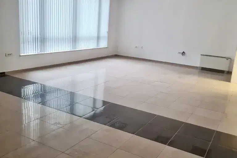 Офис в София, Център
