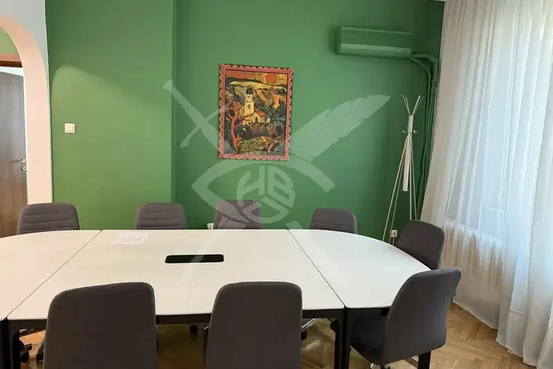 Office in Sofiya, Centyr