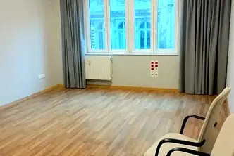 Офис в София, Център