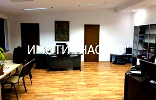 Офис в Шумен, Център