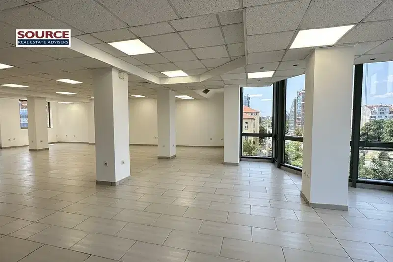 Office in Sofiya, Centyr