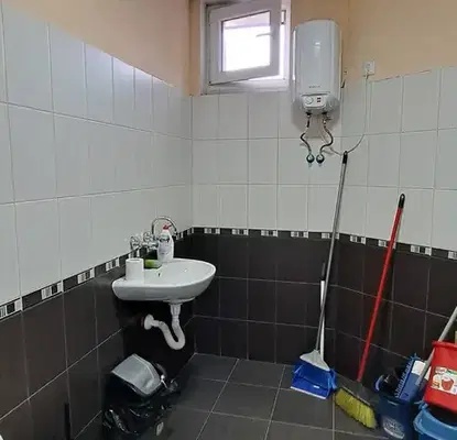 Photo 2 — Office in Pernik, Centyr