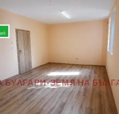 Photo 3 — Office in Pernik, Centyr