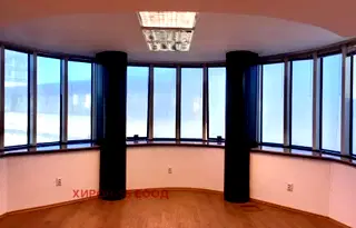 Офис в София, Център
