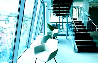Офис в София, Център