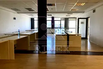 Офис в Пловдив, Център