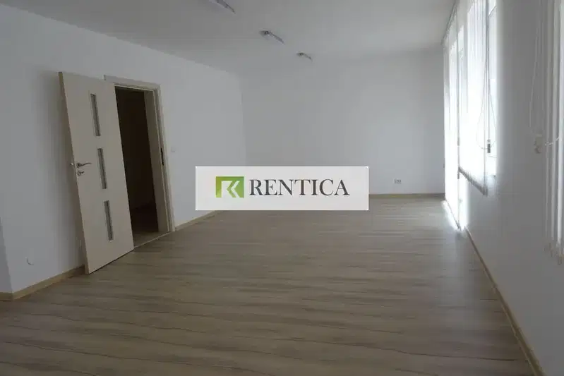 Офис във Варна, Център