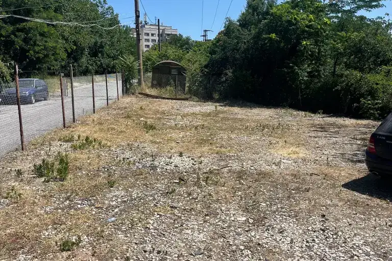 Plot in Pleven, Storgoziya