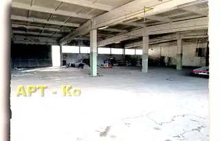 Промишлена сграда в Перник, Мошино