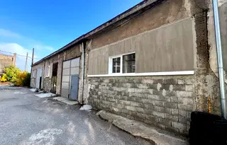 Промишлена сграда в Монтана, Промишлена зона