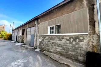 Промишлена сграда в Монтана, Промишлена зона