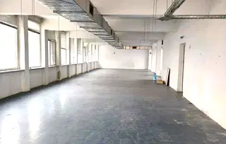 Склад в Плевен, Широк център