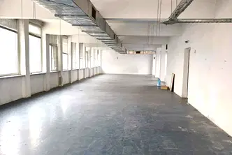 Склад в Плевен, Широк център