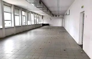 Склад в Плевен, Широк център