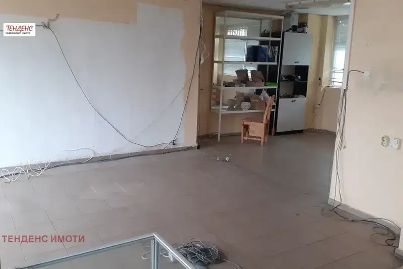 Warehouse in Kyrdjali, Vyzrojdenci