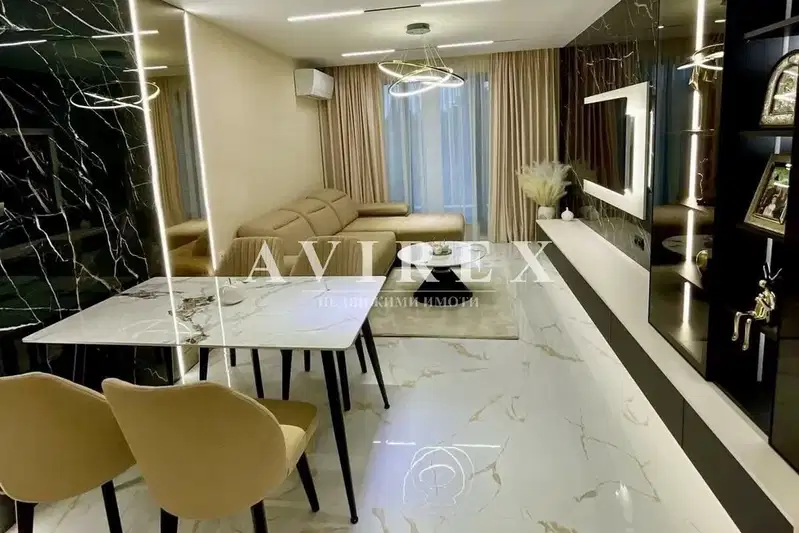3-bedroom apartment in Plovdiv, Centyr