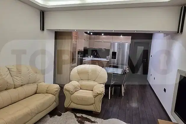 3-bedroom apartment in Varna, Centyr