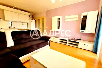 Тристаен апартамент в София, Горна баня