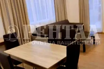 Тристаен апартамент с две спални в Кючук Париж, Пловдив