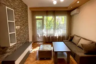 Тристаен апартамент в София, Лозенец