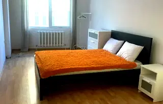 Тристаен апартамент в София, Медицинска академия