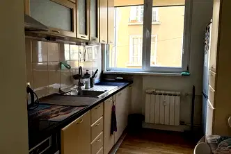Тристаен апартамент с лоджия в Медицинска академия, София