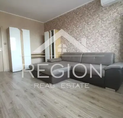 Photo 5 — 3-bedroom apartment in Varna, Mladost 2