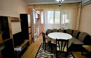 Тристаен апартамент в Плевен, Широк център