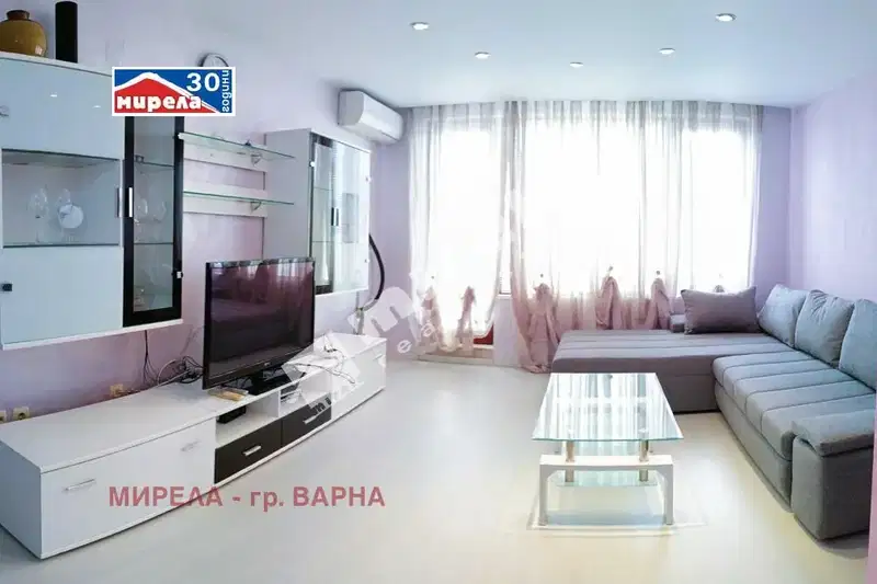 4-bedroom apartment in Zlatni Pyasyci