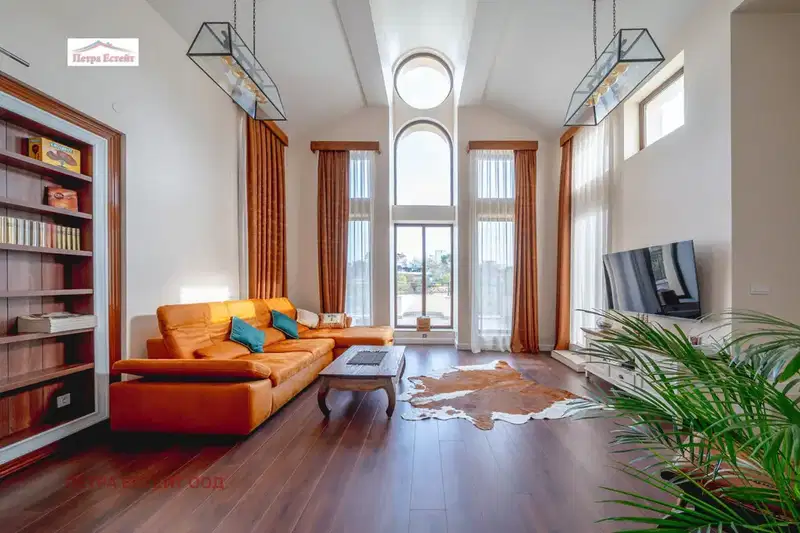 4-bedroom apartment in Varna, Briz