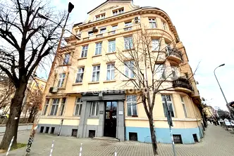 Многостаен апартамент в София, Център