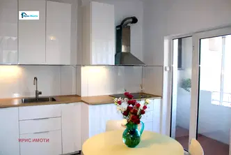 Многостаен апартамент в София, Център