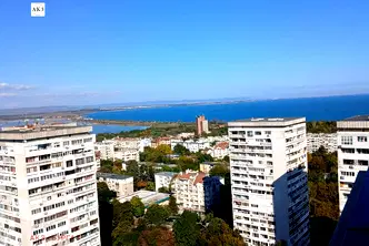 Многостаен апартамент в Бургас, Център