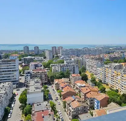 Снимка 3 — Многостаен апартамент в Бургас, Център