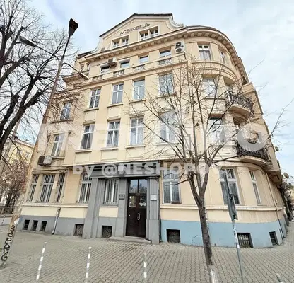 Photo 2 — 4-bedroom apartment in Sofiya, Doktorski Pametnik